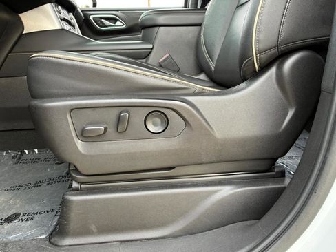 Used 2021 GMC Yukon XL SLT image 14