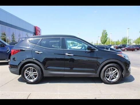 Used 2017 Hyundai Santa Fe Sport AWD/4WD image 6