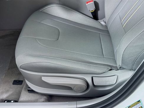 New 2026 Hyundai Elantra Sport FWD image 30