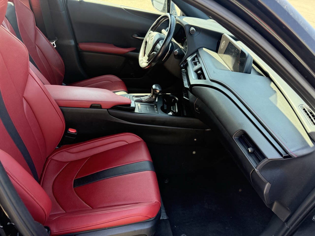 Used 2021 Lexus UX 250h F Sport w/ F Sport Premium Package AWD/4WD image 16
