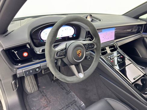 Used 2025 Porsche Panamera 4S image 14