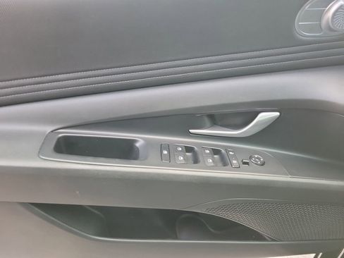 Used 2023 Hyundai Elantra Limited image 15