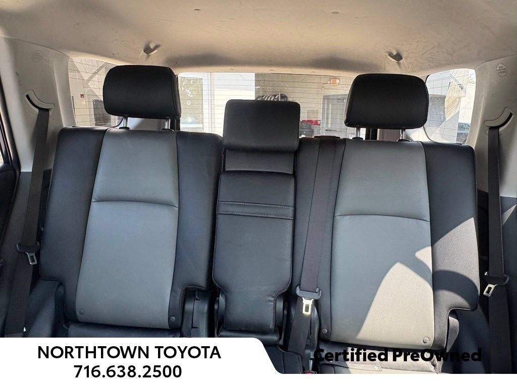 Used 2023 Toyota 4Runner SR5 Premium w/ Moonroof Package AWD/4WD image 18