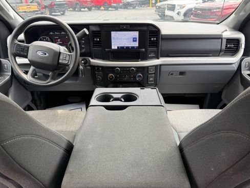 Used 2025 Ford F350 XLT AWD/4WD image 10