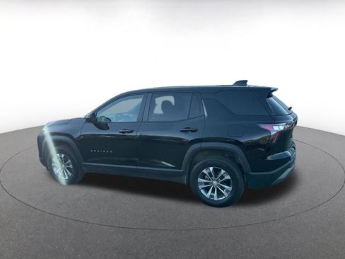 Used 2025 Chevrolet Equinox LT image 9