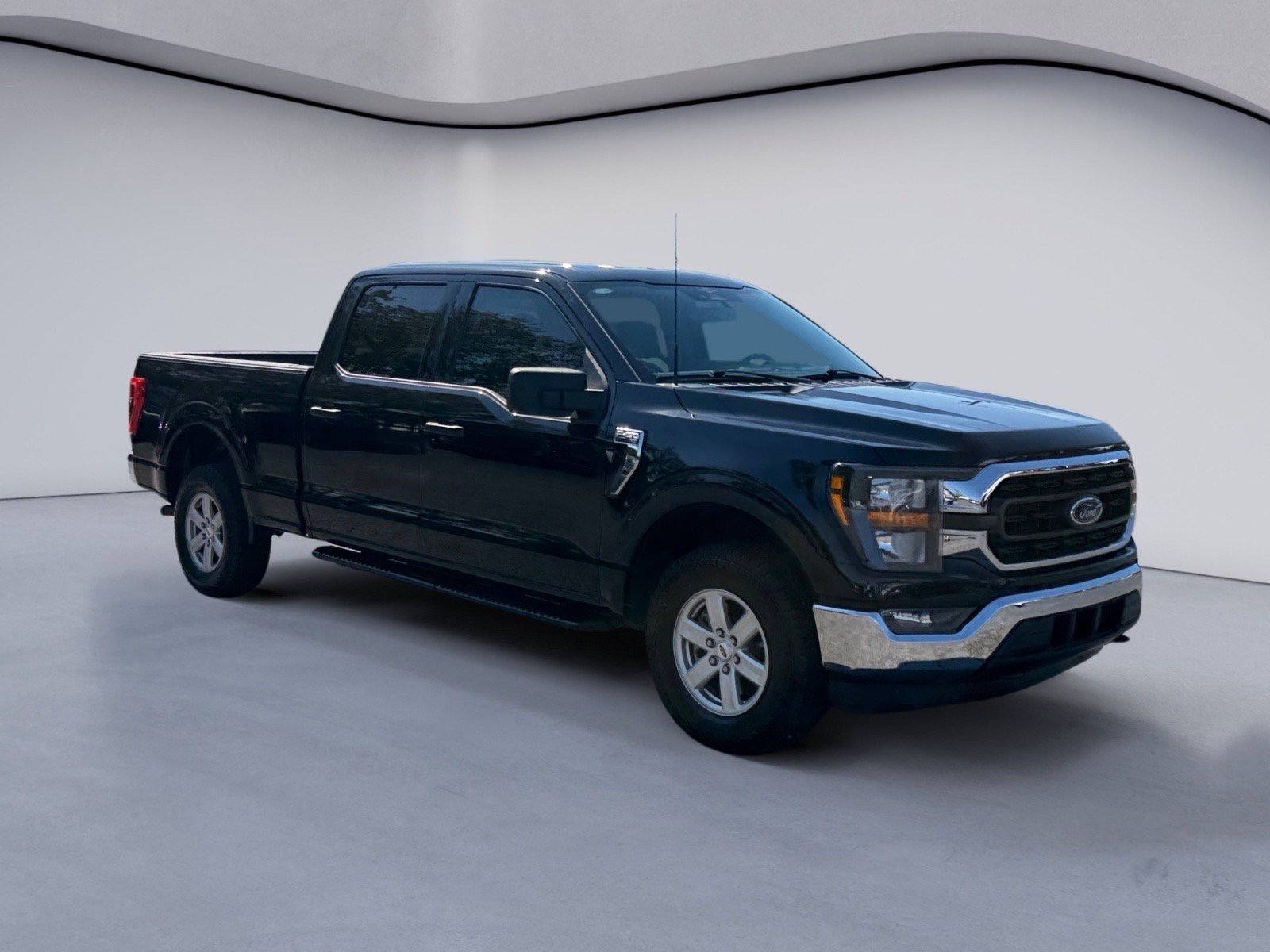 Used 2023 Ford F150 XLT w/ Equipment Group 301A Mid AWD/4WD image 7