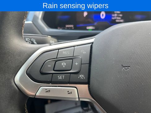 Certified 2023 Volkswagen Tiguan SE R-Line FWD image 16