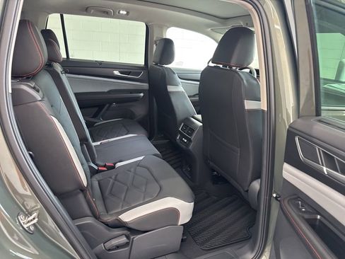 New 2026 Volkswagen Atlas Peak Edition AWD/4WD image 10