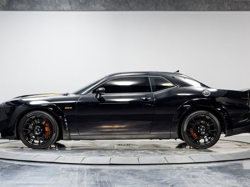 Used 2022 Dodge Challenger R/T Scat Pack RWD image 37
