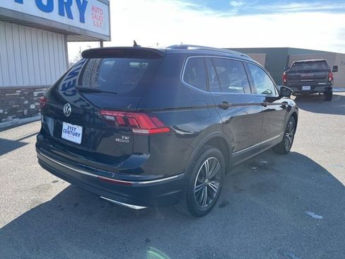 Used 2018 Volkswagen Tiguan SEL Premium image 10