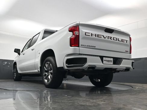 Used 2022 Chevrolet Silverado 1500 RST w/ Z71 Off-Road Package AWD/4WD image 44