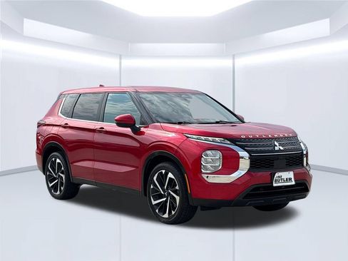 Used 2022 Mitsubishi Outlander ES AWD/4WD image 8