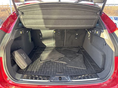 Certified 2025 Jaguar F-PACE R-Dynamic S image 24