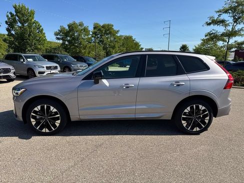 Used 2026 Volvo XC60 B5 Plus w/ Protection Package Premier AWD/4WD image 2