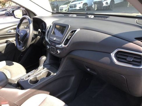 Used 2019 Chevrolet Equinox LT w/ Driver Convenience Package FWD image 26