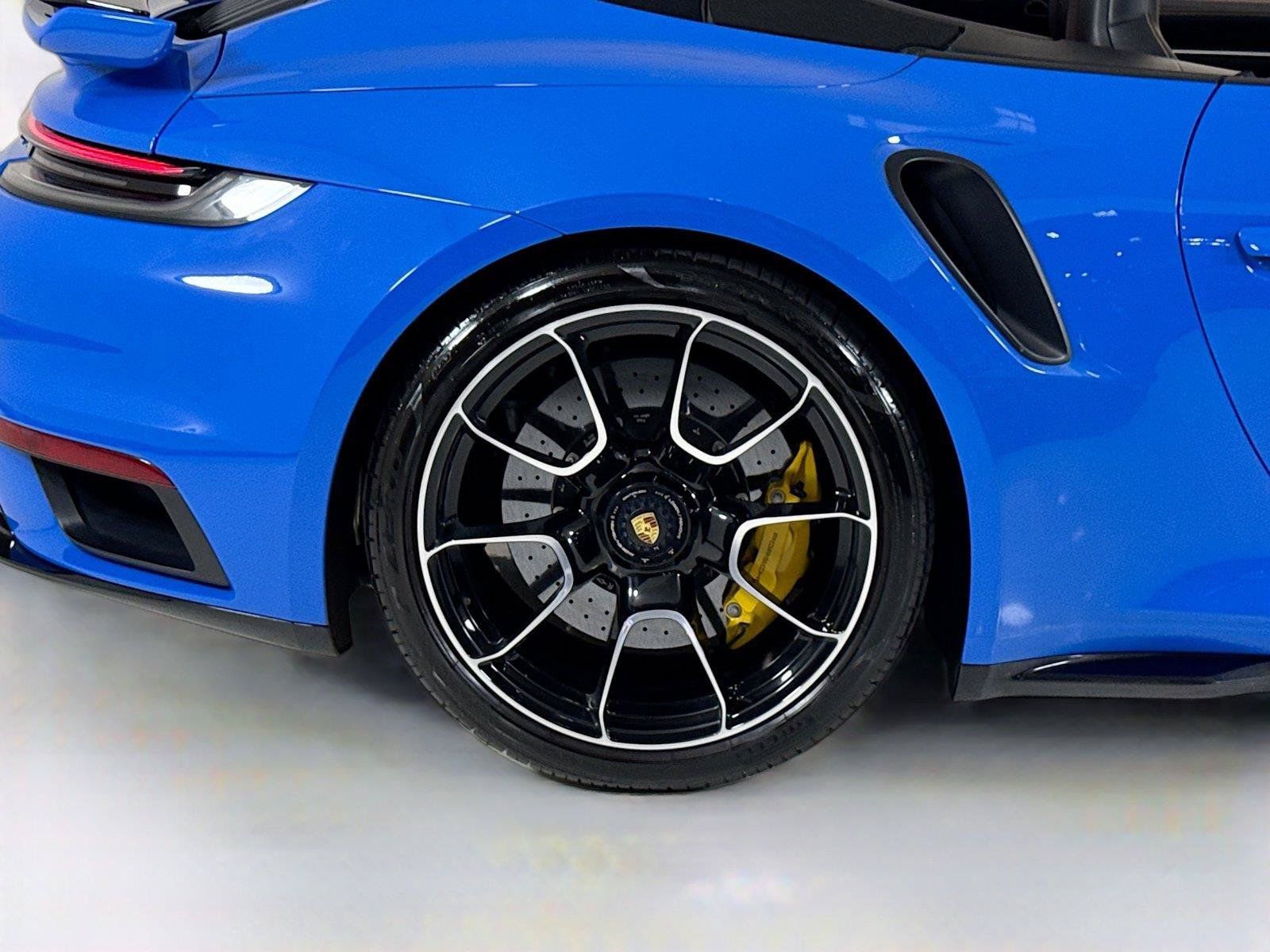 Used 2022 Porsche 911 Turbo S AWD/4WD image 36