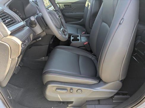 New 2026 Honda Odyssey Sport-L image 4