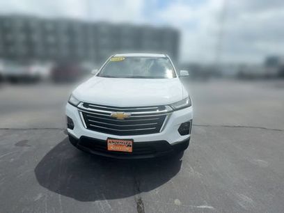Used 2024 Chevrolet Traverse LT
