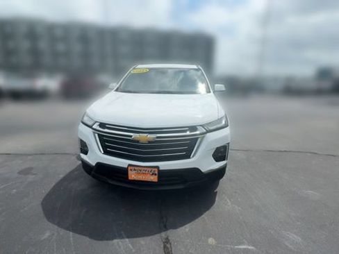 Used 2024 Chevrolet Traverse LT AWD/4WD image 3