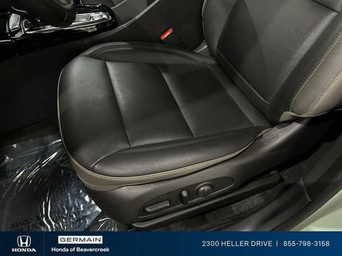 Used 2025 Chevrolet Trax ACTIV w/ Driver Confidence Package FWD image 19