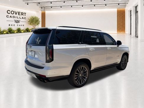Used 2024 Cadillac Escalade V w/ LPO, Floor Liner Package AWD/4WD image 10