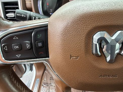 Used 2024 RAM 1500 Limited AWD/4WD image 19