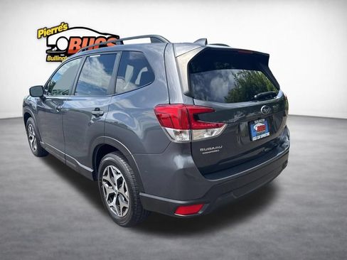 Used 2021 Subaru Forester Premium AWD/4WD image 3