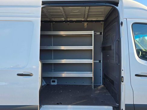 Used 2025 Mercedes-Benz Sprinter 2500 image 14