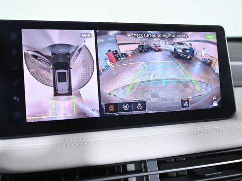 Certified 2026 INFINITI QX60 Luxe w/ Cargo Package image 17