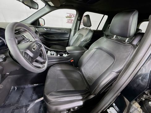Used 2023 Jeep Grand Cherokee Altitude AWD/4WD image 26