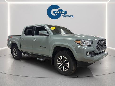 Used 2023 Toyota Tacoma 4x4 Double Cab image 5