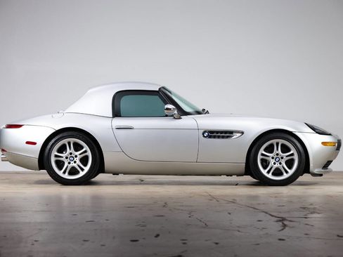 Used 2002 BMW Z8 image 4