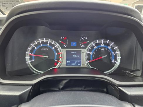 Used 2014 Toyota 4Runner Limited image 23