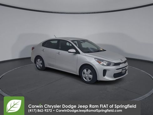 Used 2018 Kia Rio S FWD image 3