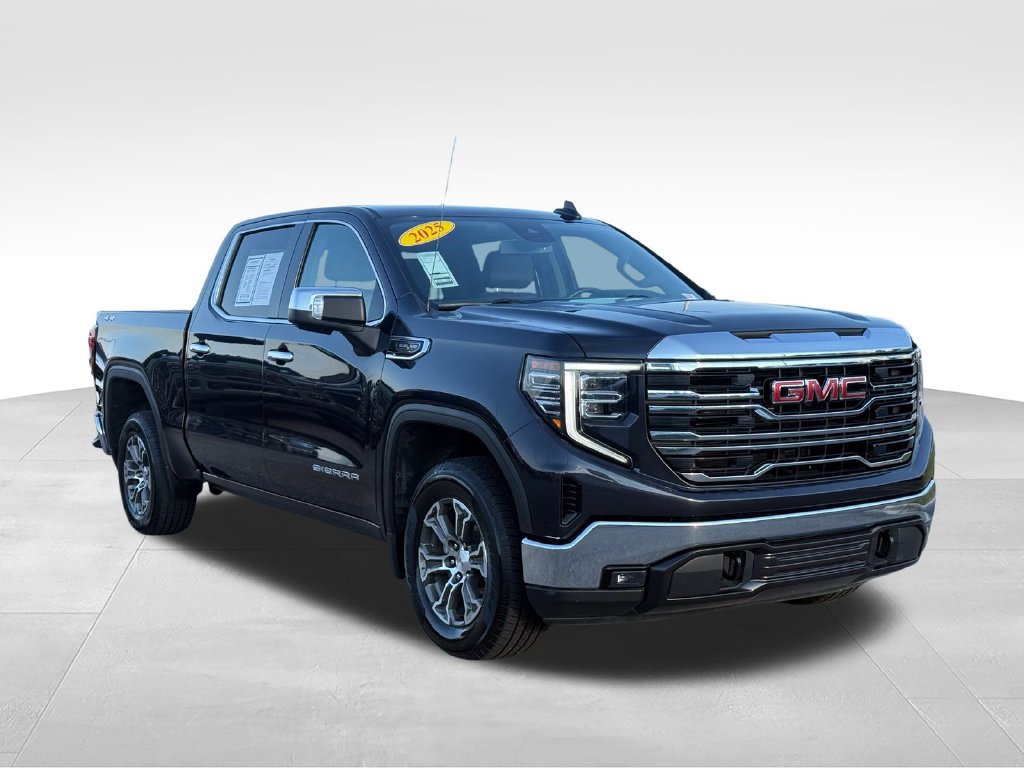 Used 2025 GMC Sierra 1500 SLT AWD/4WD image 30