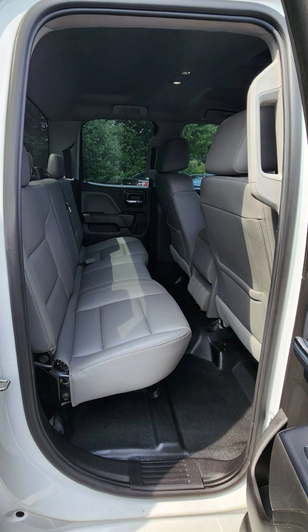 Used 2019 Chevrolet Silverado 2500 W/T AWD/4WD image 32