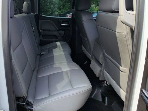 Used 2019 Chevrolet Silverado 2500 W/T AWD/4WD image 32