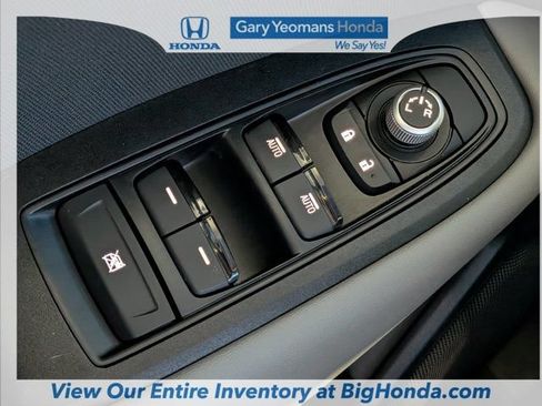 Used 2025 Subaru Outback Premium AWD/4WD image 24