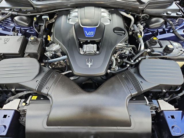 Used 2016 Maserati Ghibli S Q4 AWD/4WD image 24