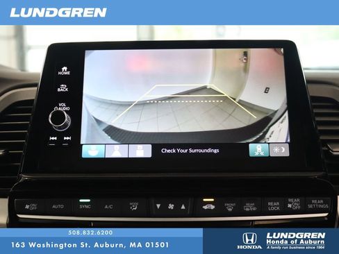 Used 2025 Honda Odyssey Sport-L image 25