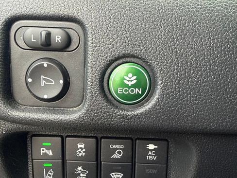 Used 2021 Honda Ridgeline Black Edition image 8