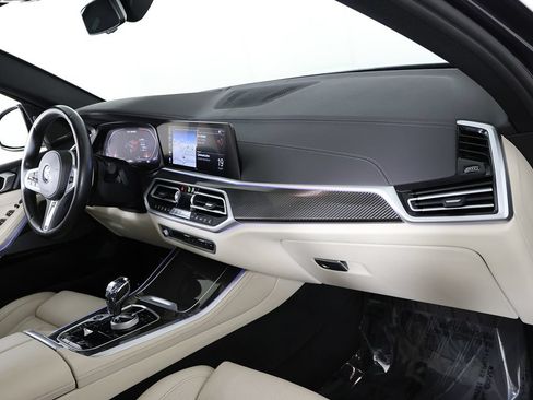 Used 2022 BMW X5 M50i AWD/4WD image 34