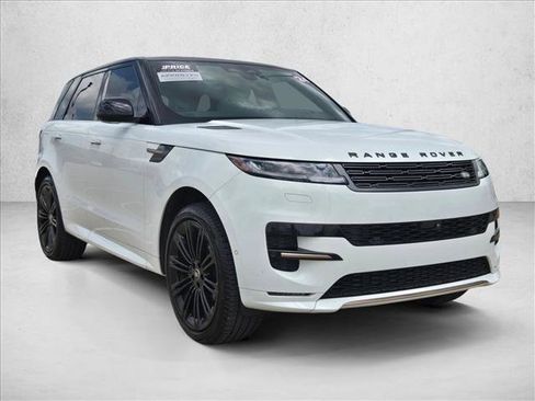 Used 2024 Land Rover Range Rover Sport Dynamic SE AWD/4WD image 3