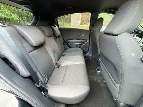 Used 2021 Honda HR-V Sport image 22