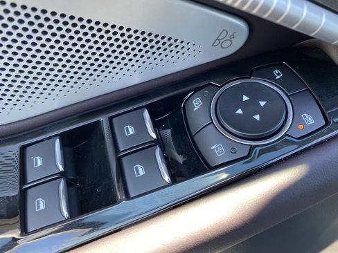 New 2026 Ford Explorer Platinum image 17