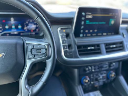 Used 2023 Chevrolet Suburban Premier AWD/4WD image 8