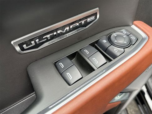 Used 2024 GMC Sierra 1500 Denali Ultimate image 13