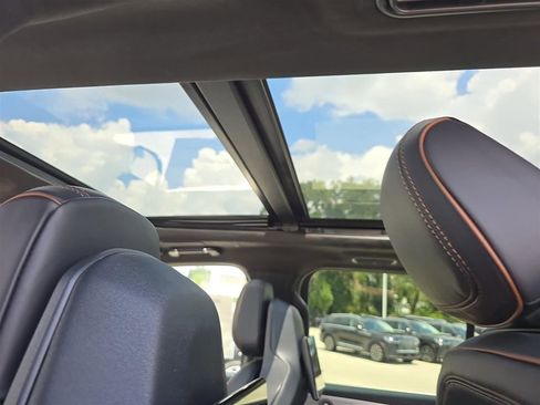 New 2025 Lincoln Navigator L Black Label image 29