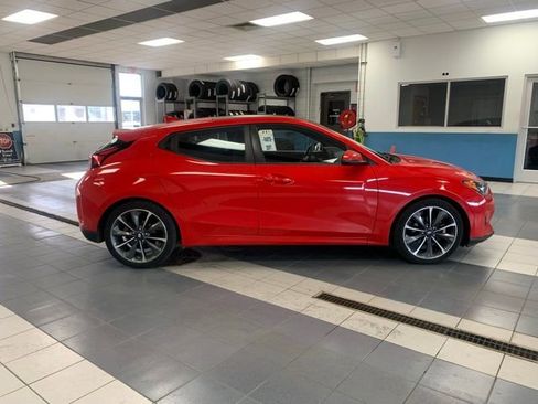 Used 2021 Hyundai Veloster 2.0 Premium FWD image 6
