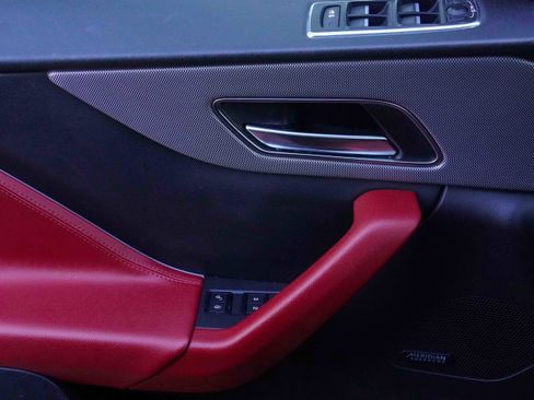 Used 2020 Jaguar F-PACE Checkered Flag image 15